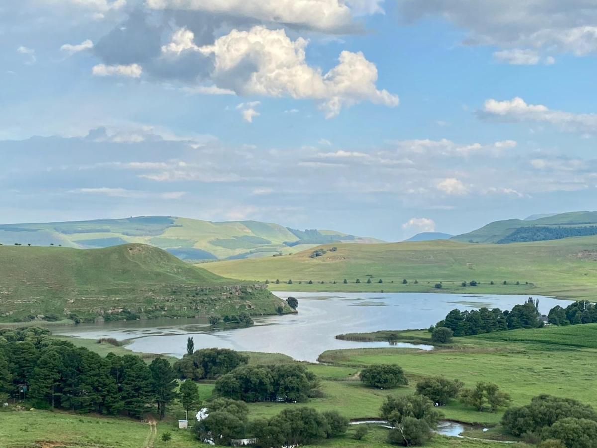 Valley Lakes The Lodge Underberg Buitenkant foto